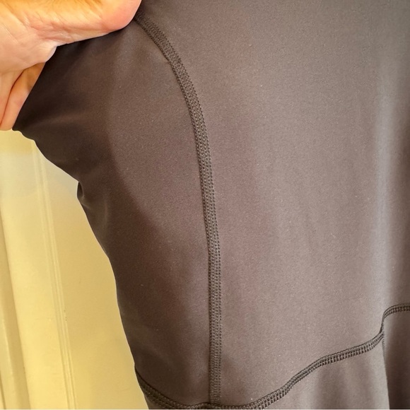 Old Navy Active Power Soft Go Dry NEW Onesie Built In Bra Pockets Black Large - Picture 4 of 6